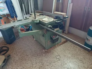 Máquina combinada para madera