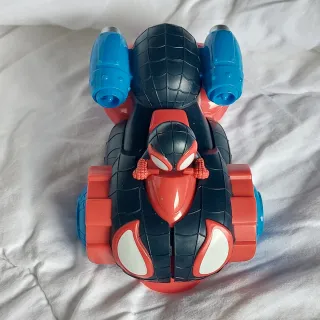 Coche Spiderman transformable