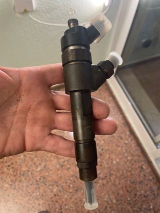 Inyector Bosch 2.8 HDI 0445120002