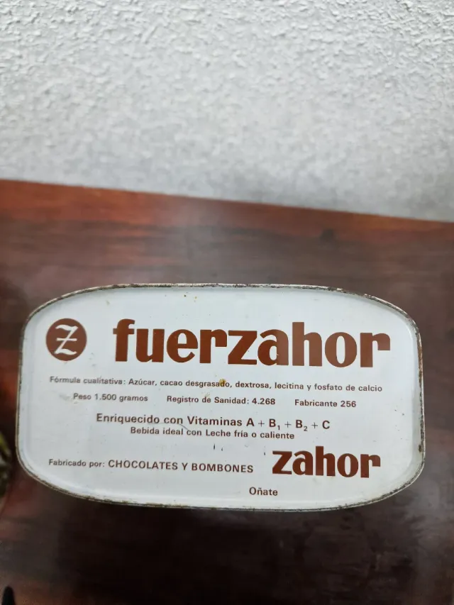 2 lattine decorate: Zahor e rotonda