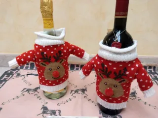 Decorazioni per la tavola di Natale e Capodanno.