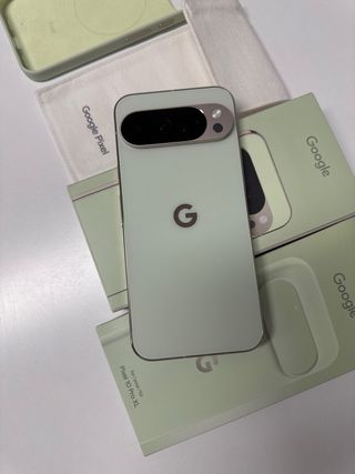 Google Pixel 10 Pro XL + Funda y Bolsa oficiales