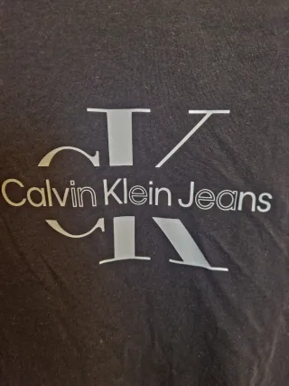 Camiseta Calvin Klein Jeans Negra Manga Corta