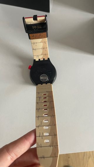 Reloj Swatch Dragon Ball edición limitada
