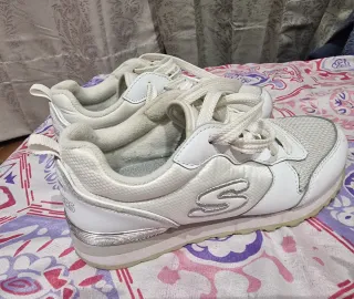 Zapatos Skechers Niña Talla 36 Blancas