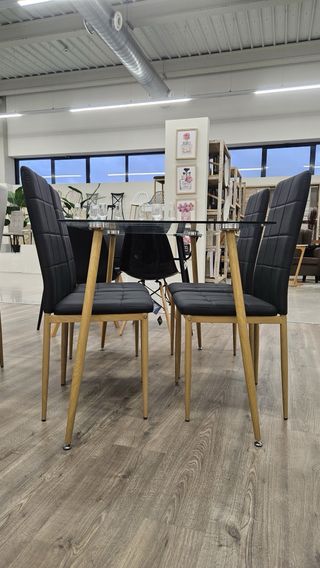 NOVEDAD! Conjunto mesa comedor cristal y 4 sillas