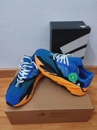 Adidas Yeezy 700 Talla 42