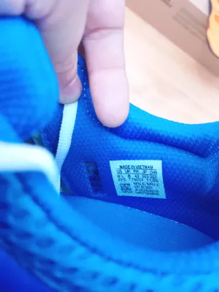 Adidas Yeezy 700 Talla 42