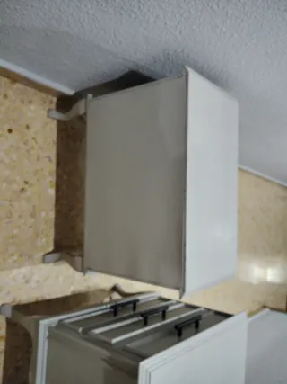 Conjunto mesitas y cómoda madera