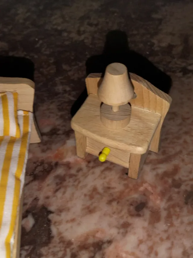 Muebles de juguete de madera