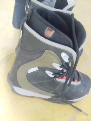 Tabla Snowboard y Botas