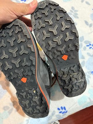 Botas de trekking impermeables Quechua