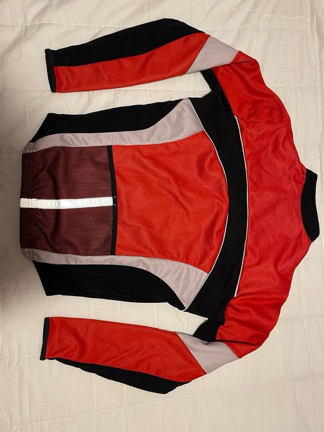 Chaqueta deportiva OF3 sport roja y negra NUEVO XL