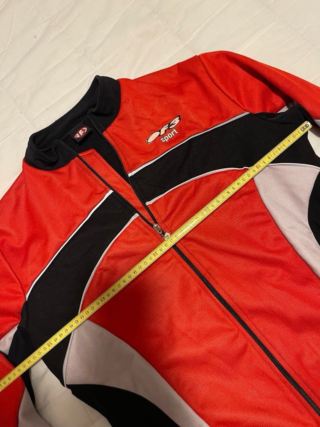 Chaqueta deportiva OF3 sport roja y negra NUEVO XL