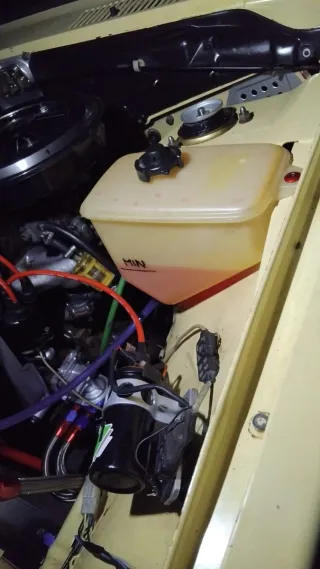 Botella refrigerante Seat 131