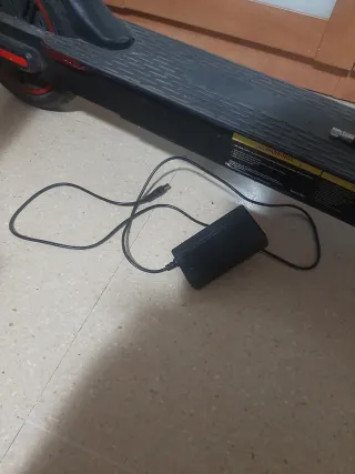 Patinete Eléctrico Negro