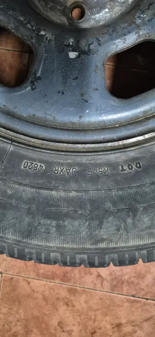 5 llantas de 16 pulgadas, de Nissan pathfinder