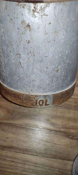 Lechera de hierro 10L