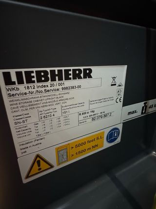 Vinoteca Liebherr WKb 1812