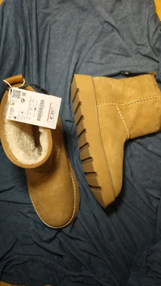 Botines planos piel forro pelo Stradivarius