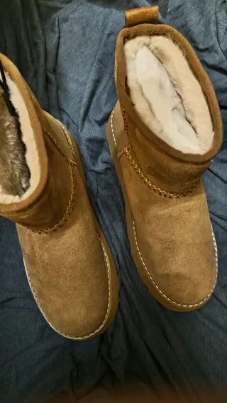 Botines planos piel forro pelo Stradivarius