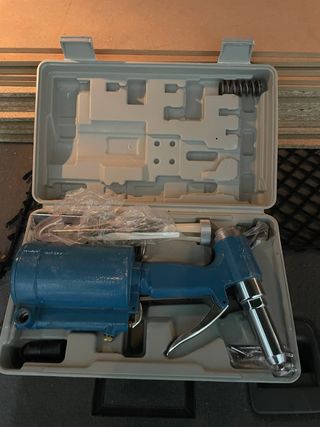 Remachadora Neumática Profesional