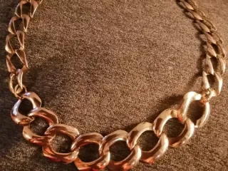 Collana anni '40 maglie grandi dorate