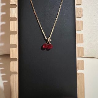 Colgante Cherry Dorado y Rojo