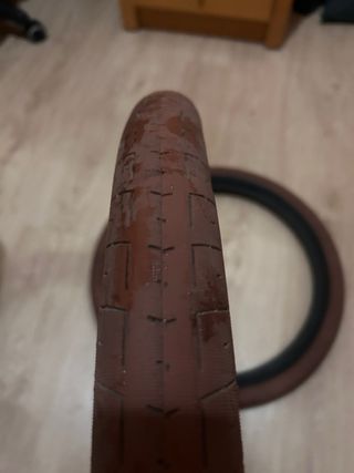 Cubierta KHE Bikes BMX Marrón