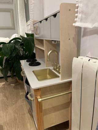 Cocinita de madera para niños