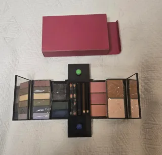 Maquillaje Rosa y Rojo