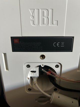 Altavoces JBL Control 2.4G AW (blancos)