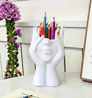 Portaspazzole trucco viso mani bianco