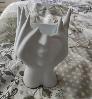 Portaspazzole trucco viso mani bianco