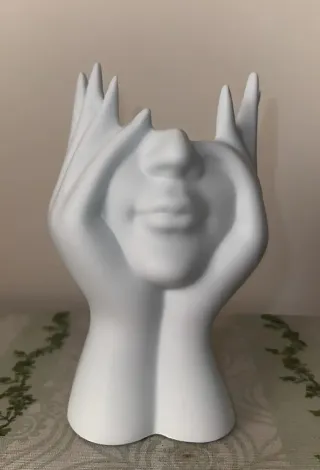 Portaspazzole trucco viso mani bianco