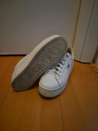 Scarpe da ginnastica bianche di Tommy Hilfiger