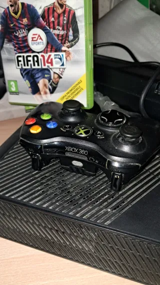 Xbox 360 250GB + 7 giochi (FIFA, GTA V, COD, ecc.)