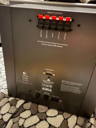 Altavoces Logitech 5.1 Z-680