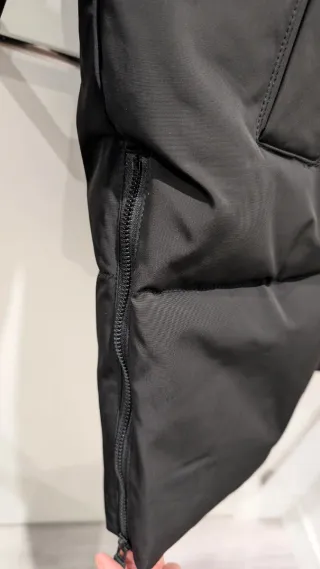 Parka acolchada con capucha