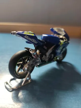Maqueta Moto Coleccionista Honda Movistar