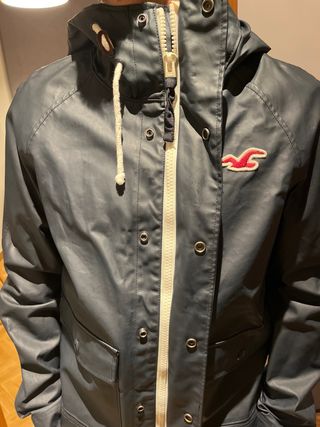 Chubasquero Hollister Talla L Negro