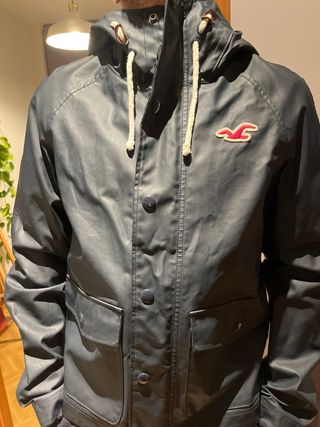 Chubasquero Hollister Talla L Negro