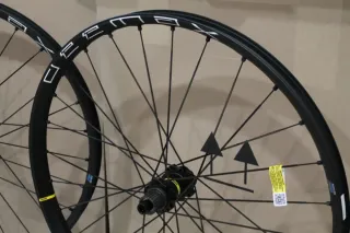 SOLO Rueda Delantera 27.5" MAVIC E-DEEMAX S 35