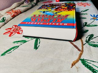 Alpha Flight. Marvel Héroes. John Byrne. Panini.