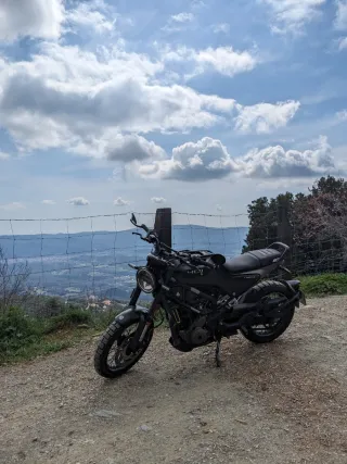 Husqvarna Svartpilen 401 2022