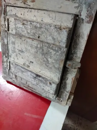 Ventana de madera para decoración antigua