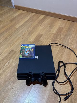 Ps4 Pro Sony Negra + Mando y 2 juegos