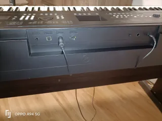 Piano Digital Yamaha DGX-650