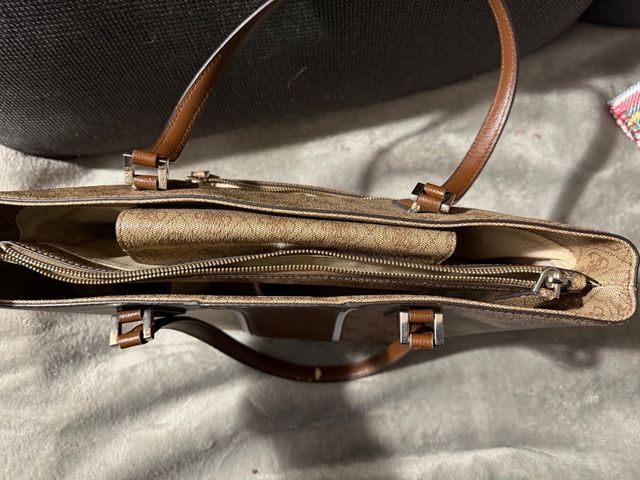 Bolso Guess Beige y Marrón