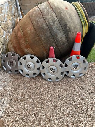 Tapacubos VW 16 (4 unidades)